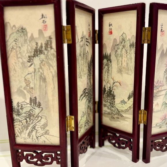 Chinese 4 Panel Screen Hand Painted Silk Lacquer Rose Wood - Signed, VTG, RARE - Picture 4 of 11